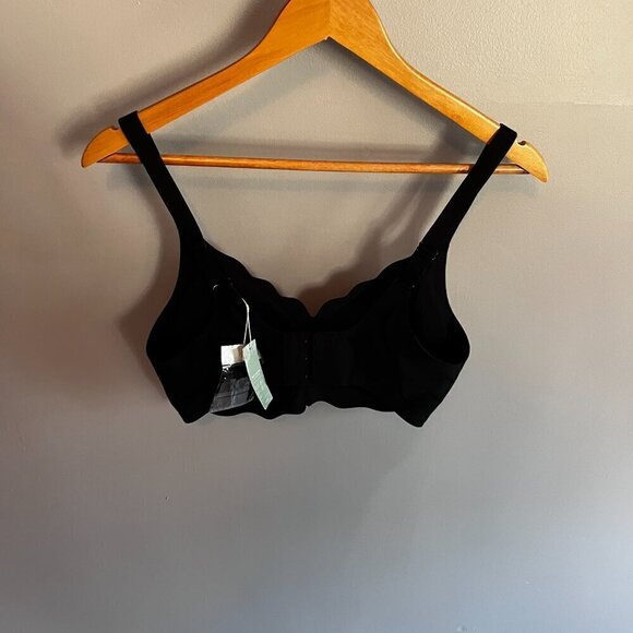 Second Skin Black Bra Scalloped Size Large NWT Wireless Lightly Padded - Picture 4 of 6
